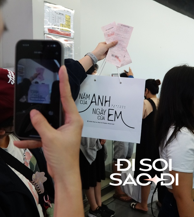 Hứa Quang Hán khoe visual đốt cháy cả thảm đỏ, nói