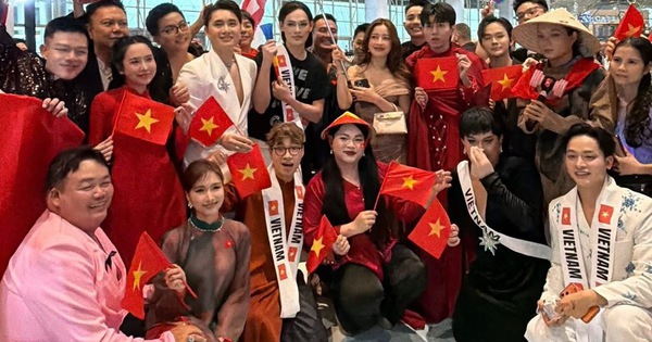 Đoàn Việt Nam sang Thái Lan cổ vũ Hương Giang tại Chung kết Miss Universe: Không có ồn nhất, chỉ có ồn hơn! 29 Đoàn Việt Nam sang Thái Lan cổ vũ Hương Giang tại Chung kết Miss Universe: Không có ồn nhất, chỉ có ồn hơn! img0509 1763690626323 17636906266151703476583 900 0 1503 1152 crop 17636908745121786916116jpg