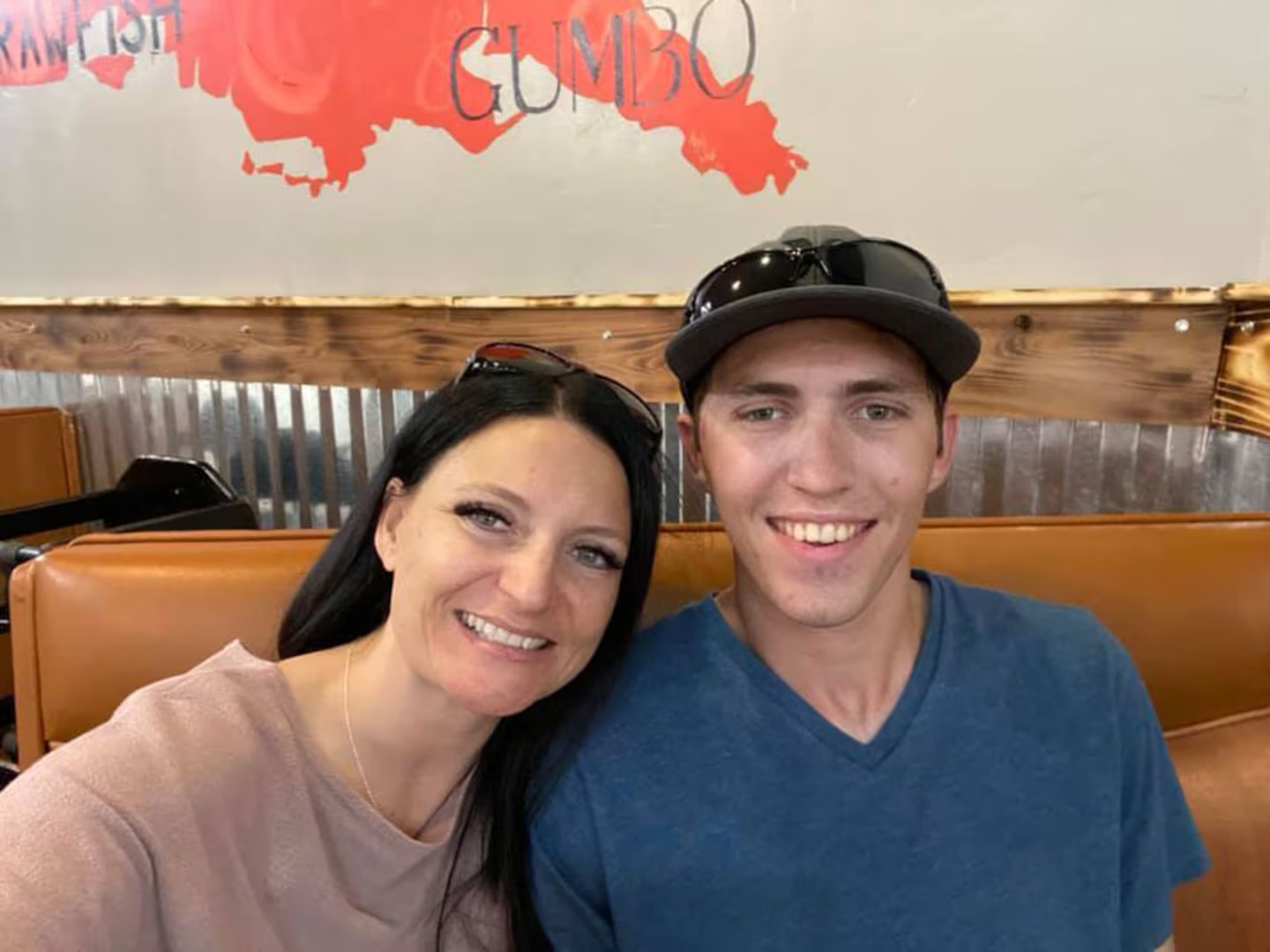 Tyler Robinson không nhận tội giết đồng minh của tổng thống Mỹ Donald Trump- Ảnh 1. Tyler Robinson không nhận tội giết đồng minh của tổng thống Mỹ Donald Trump- Ảnh 1.