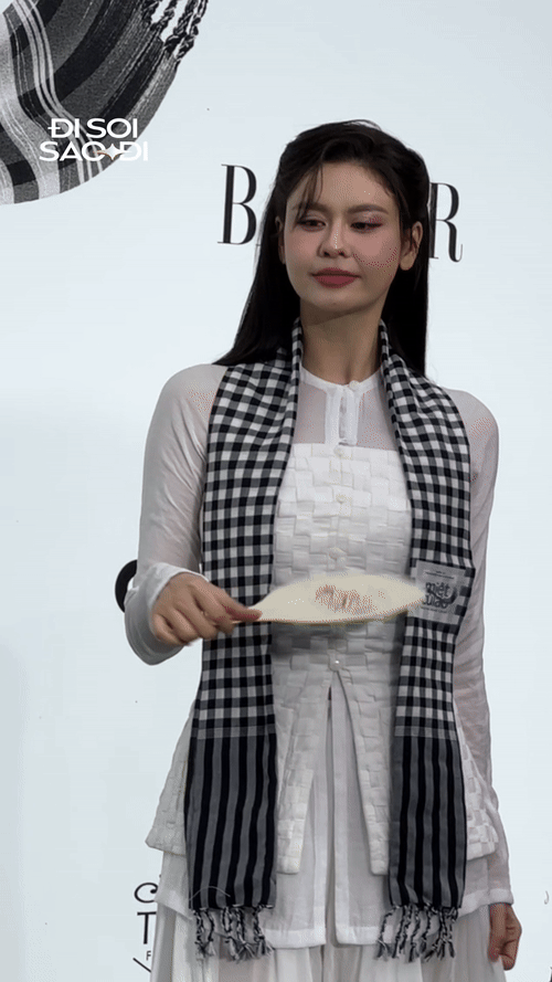 Á hậu bị đồn hẹn hò doanh nhân Đức Phạm: Ngồi Bentley đi sự kiện, nhưng ra về sao thế này?- Ảnh 7. Á hậu bị đồn hẹn hò doanh nhân Đức Phạm: Ngồi Bentley đi sự kiện, nhưng ra về sao thế này?- Ảnh 7.