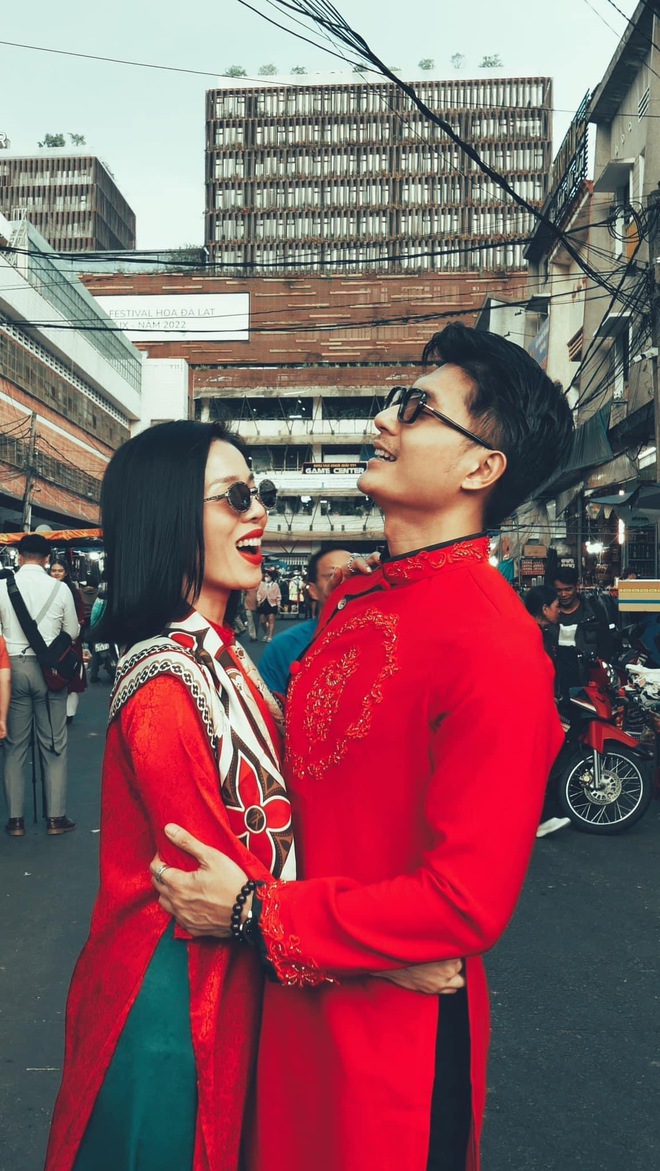 Cặp chị - em hot nhất Vbiz: Công khai tình cảm sau vài tháng ly hôn, 4 năm yêu toàn sóng gió- Ảnh 9.