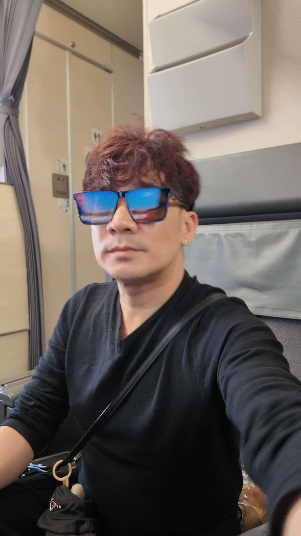 Nam ca sĩ quê Hà Nội: