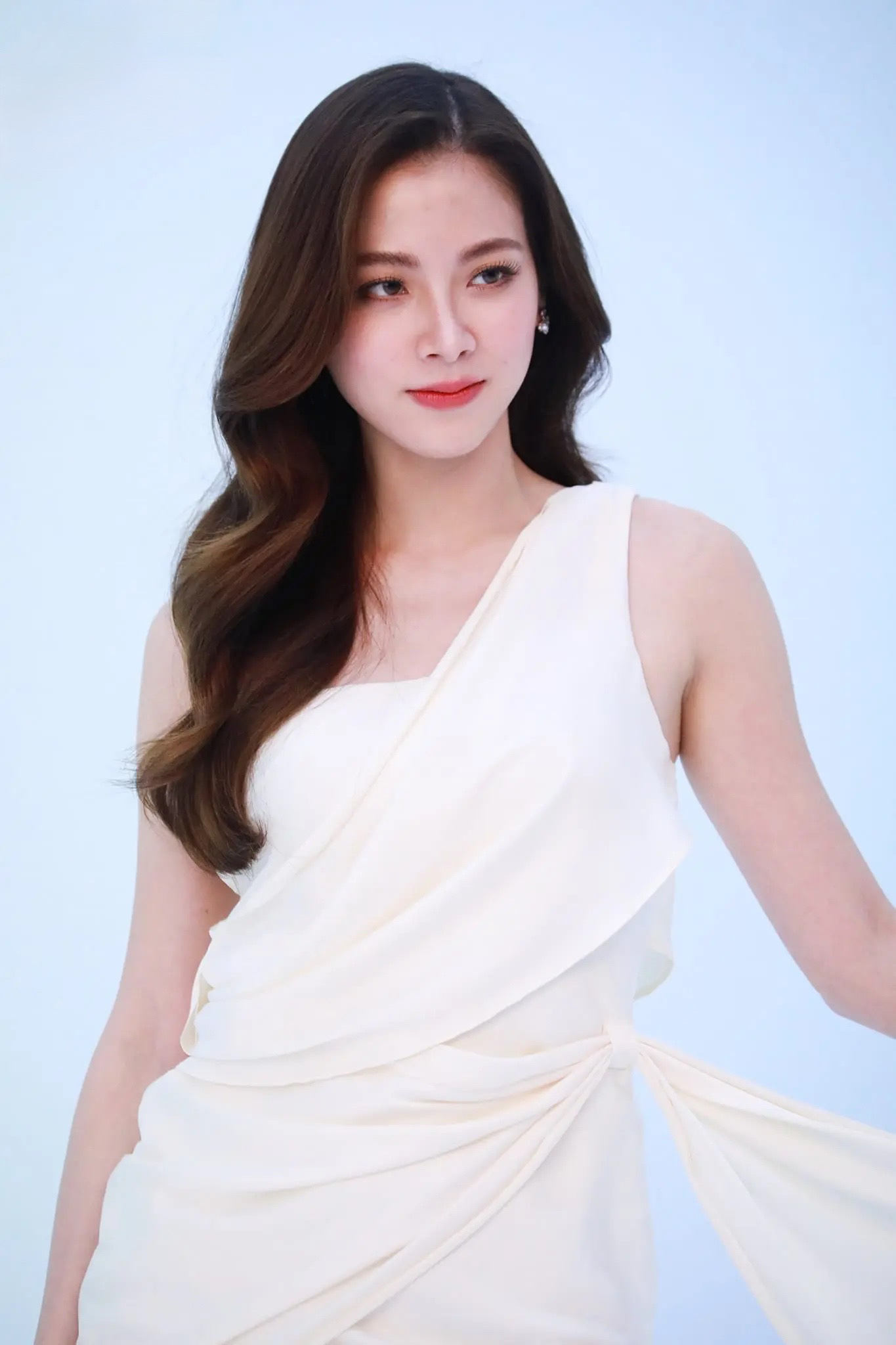 Mỹ nhân Việt được khen xinh như Baifern Pimchanok, sở hữu 1 đặc điểm khiến vạn người xin vía- Ảnh 2. Mỹ nhân Việt được khen xinh như Baifern Pimchanok, sở hữu 1 đặc điểm khiến vạn người xin vía- Ảnh 2.