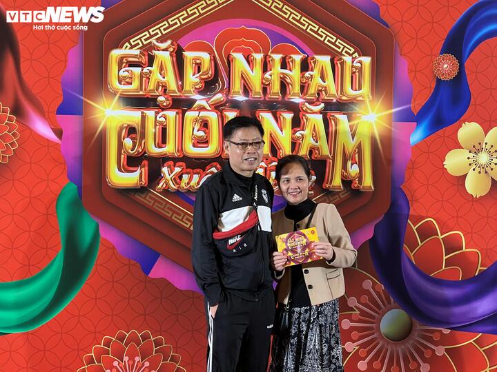 "Táo quân" ngày đầu ghi hình: Phe vé tranh giành khách, ế ẩm do hét giá cao img3393 21595797 1736991470528 17369914707051291698787