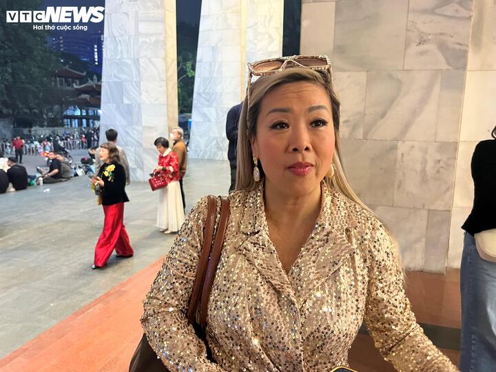 "Táo quân" ngày đầu ghi hình: Phe vé tranh giành khách, ế ẩm do hét giá cao img3403 22151719 1736991473270 1736991473398428460198