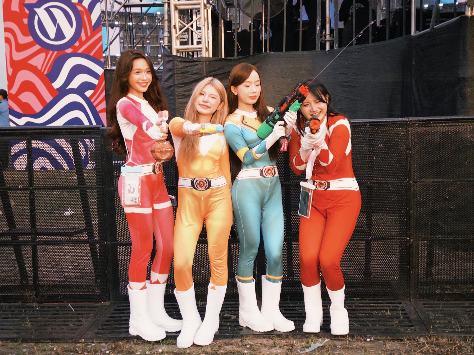 Danh tính hội siêu nhân gao