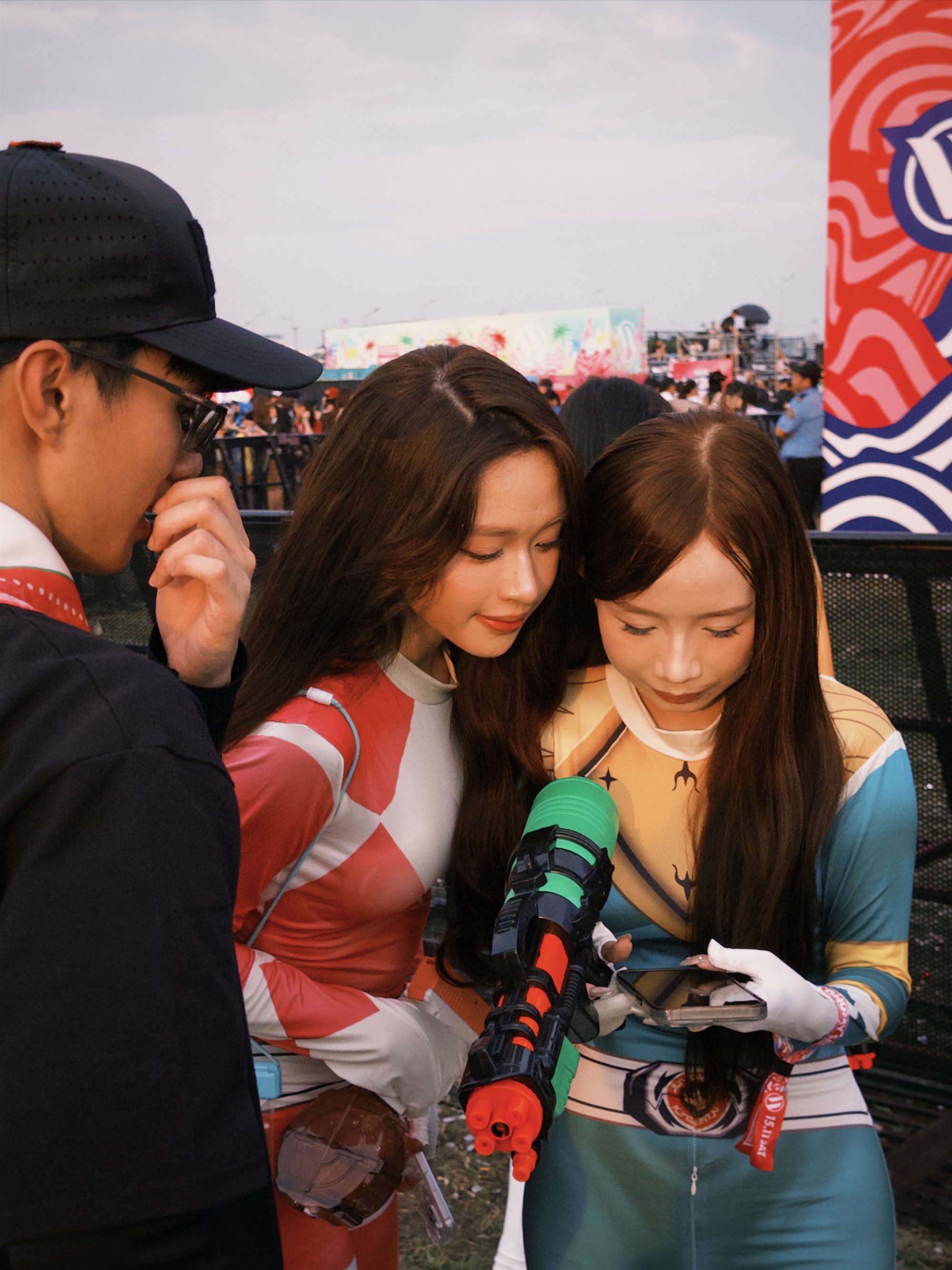 Danh tính hội siêu nhân gao