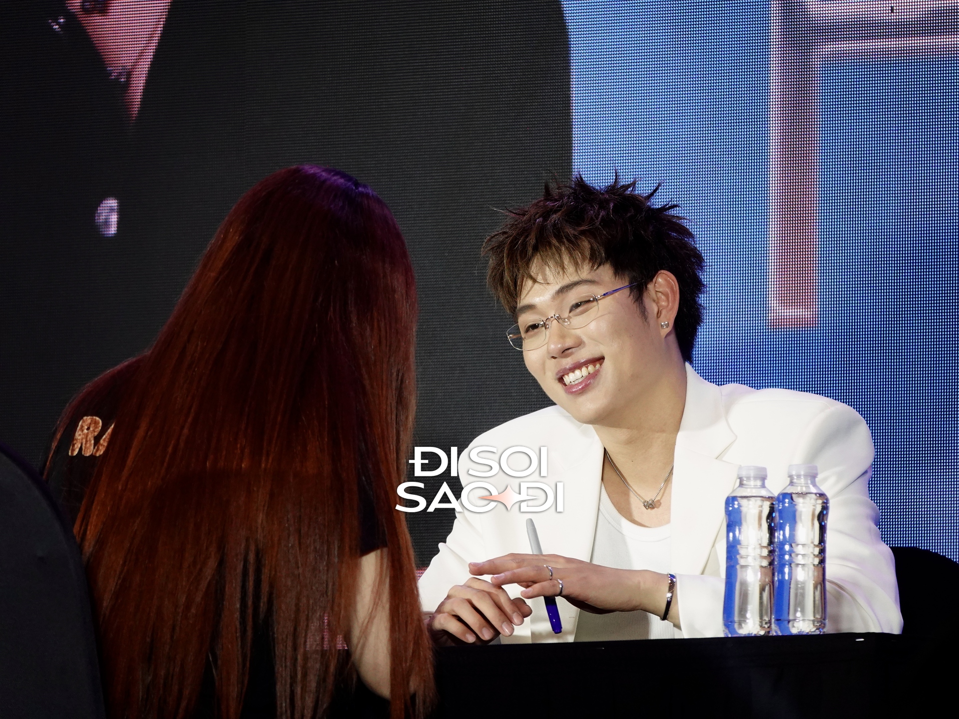 Dương Domic lần đầu lộ diện hậu bị tóm hẹn hò Linh Ka, thái độ ra sao giữa