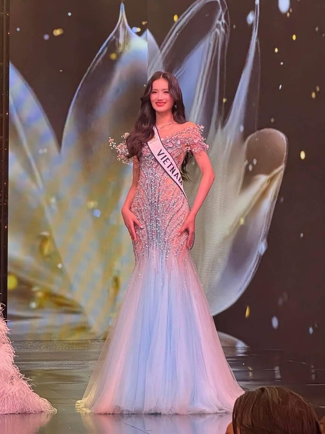 Trực tiếp Chung kết Miss World 2024: Hoa hậu Ý Nhi chính thức vào top 40 nhờ thực lực, bật khóc khi được gọi tên! - Ảnh 3.