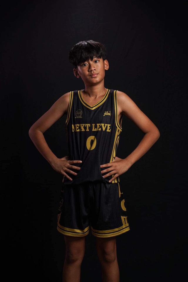 "Cậu ấm" nhà sao Việt 14 tuổi đã sở hữu biệt thự 200 tỷ và BST đồ hiệu đắt đỏ, visual trổ mã "lột xác" gây sốt img5256 17110350767081781792247 171108435275425499596 17182709435912013143518 17408436592811623537576 1740844962835 1740844962999675276521