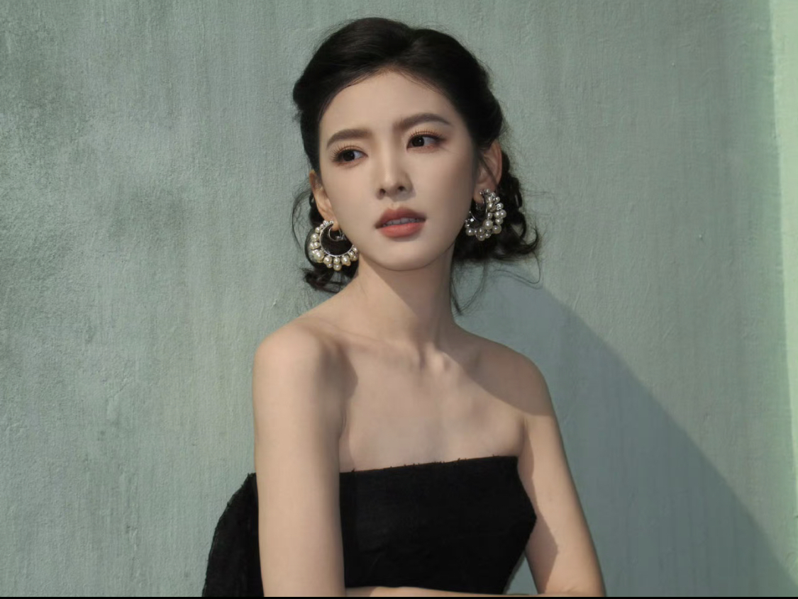 Nhìn cặp đôi này bên nhau mà viết được cả bộ tiểu thuyết: Nhà gái là công chúa ngôn tình, nhà trai đẹp quá thể đáng- Ảnh 6. Nhìn cặp đôi này bên nhau mà viết được cả bộ tiểu thuyết: Nhà gái là công chúa ngôn tình, nhà trai đẹp quá thể đáng- Ảnh 6.