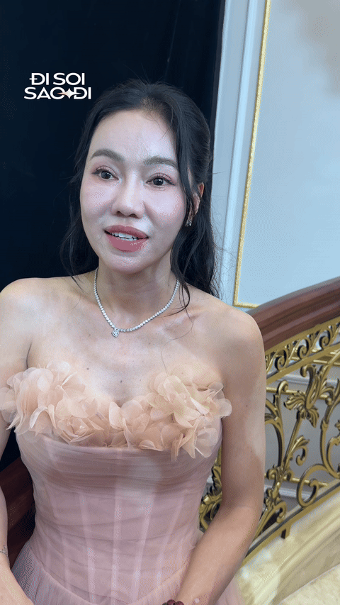 Clip: Bà Phạm Kim Dung biến sắc, quay mặt bỏ đi khi vừa nghe tên Hoa hậu Thuỳ Tiên- Ảnh 1. Clip: Bà Phạm Kim Dung biến sắc, quay mặt bỏ đi khi vừa nghe tên Hoa hậu Thuỳ Tiên- Ảnh 1.