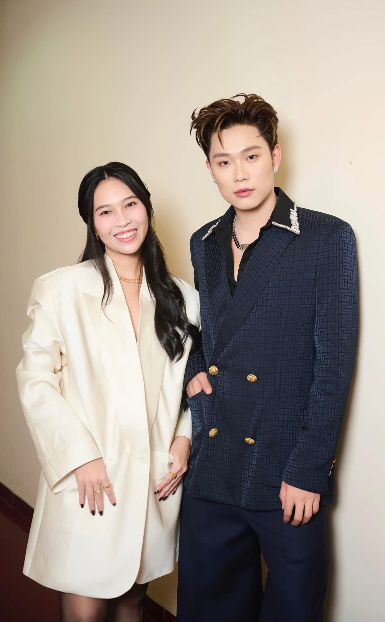 Xôn xao clip Dương Domic thân mật với Xôn xao clip Dương Domic thân mật với