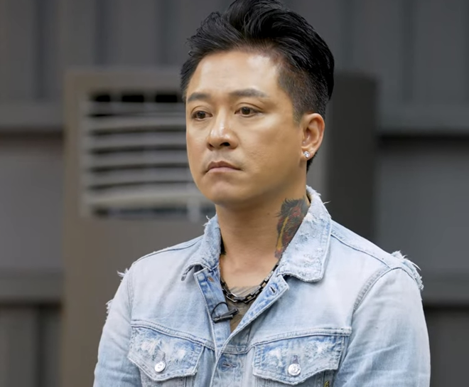 Khoảnh khắc trợn trừng, chớp mắt liên tục của Tuấn Hưng gây bàn tán- Ảnh 3.