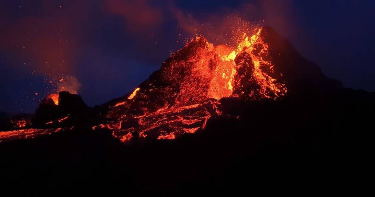 Iceland hứng chịu hàng trăm trận động đất nhỏ, báo hiệu cơn thịnh nộ lớn- Ảnh 1.