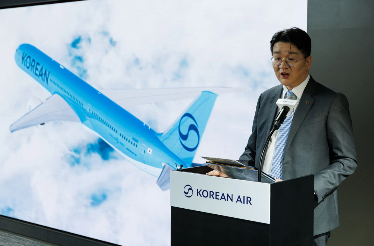 Sắp bay về nước, phi công Hàn Quốc cãi nhau về thiết quân luật, ẩu đả nhập viện- Ảnh 1.