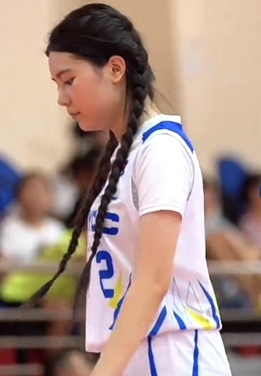 Con gái MC Quyền Linh vướng tranh cãi 1 chi tiết khác xưa trên gương mặt- Ảnh 4.