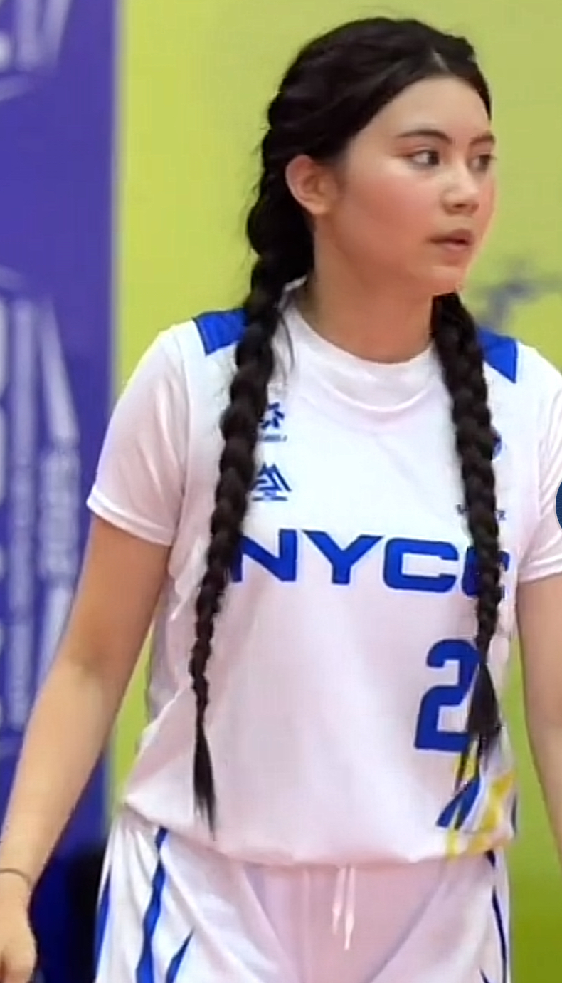 Con gái MC Quyền Linh vướng tranh cãi 1 chi tiết khác xưa trên gương mặt- Ảnh 5.