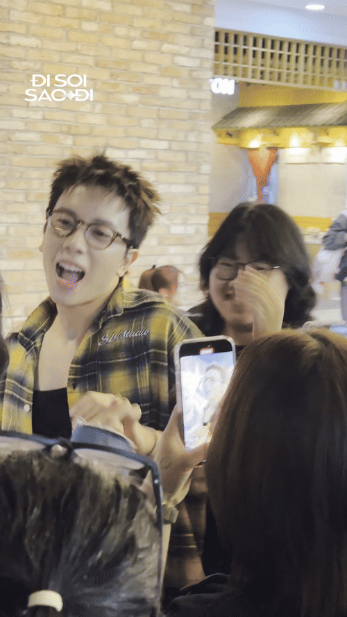 Thảm đỏ hot nhất hôm nay: Diệp Lâm Anh và tình trẻ tránh mặt nhau, 1 cặp diễn viên Vbiz bị tóm