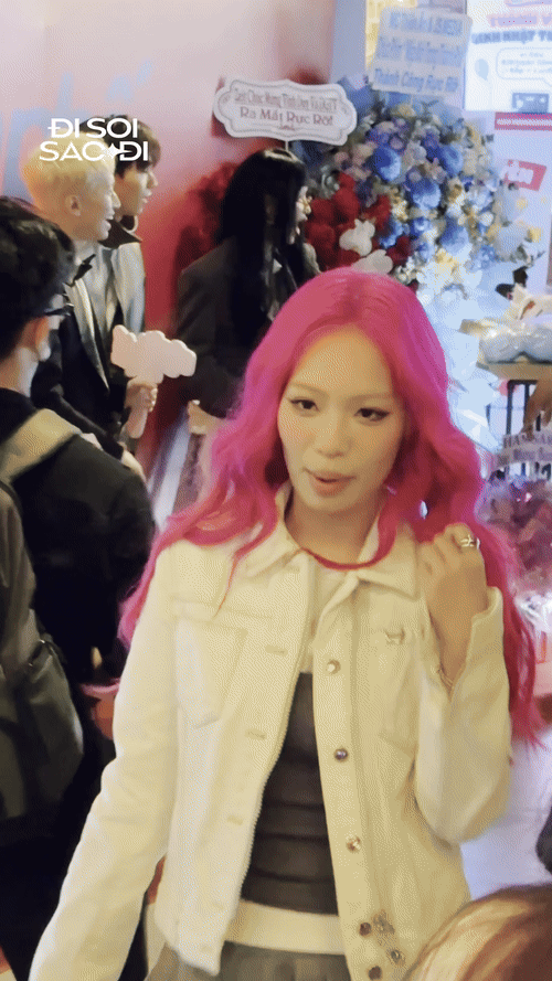 Thảm đỏ hot nhất hôm nay: Diệp Lâm Anh và tình trẻ tránh mặt nhau, 1 cặp diễn viên Vbiz bị tóm