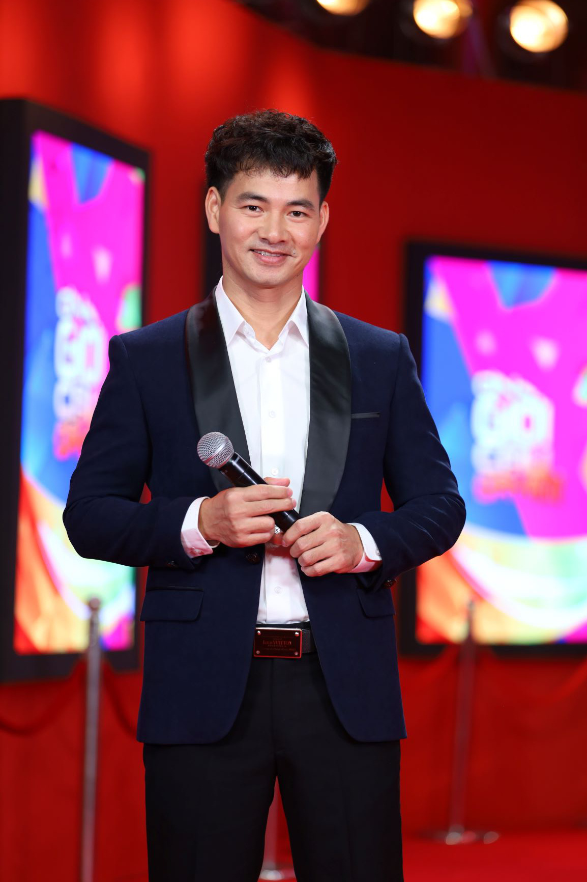 Điều đặc biệt không ngờ liên quan đến NSND Xuân Bắc - Salim - MC Khánh Vy trong buổi tổng hợp luyện diễu hành- Ảnh 5. Điều đặc biệt không ngờ liên quan đến NSND Xuân Bắc - Salim - MC Khánh Vy trong buổi tổng hợp luyện diễu hành- Ảnh 5.