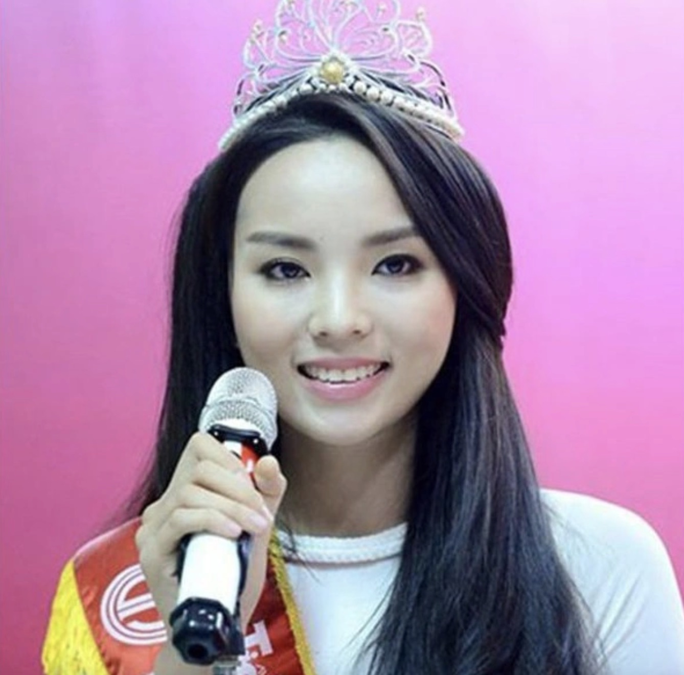 Chưa thấy Hoa hậu nào xui như Kỳ Duyên- Ảnh 4.