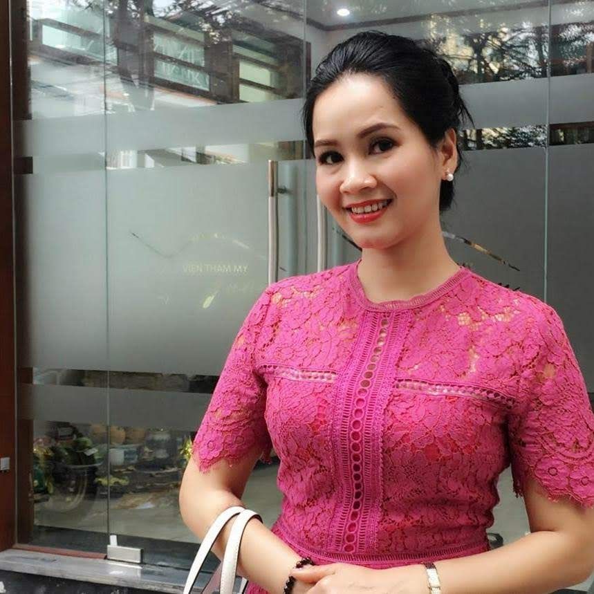 Nữ diễn viên chụp ảnh cùng Cục trưởng Xuân Bắc ở Tổng hợp luyện A80 là ai mà viral khắp MXH?- Ảnh 5.