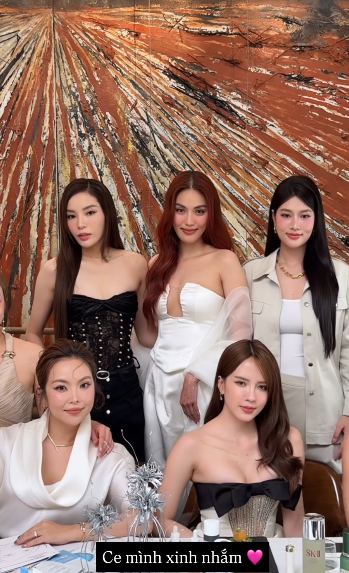 Thiều Bảo Trâm lâu lâu hở bạo, chiếm spotlight vì diện đầm o ép vòng 1 đến Thiều Bảo Trâm lâu lâu hở bạo, chiếm spotlight vì diện đầm o ép vòng 1 đến