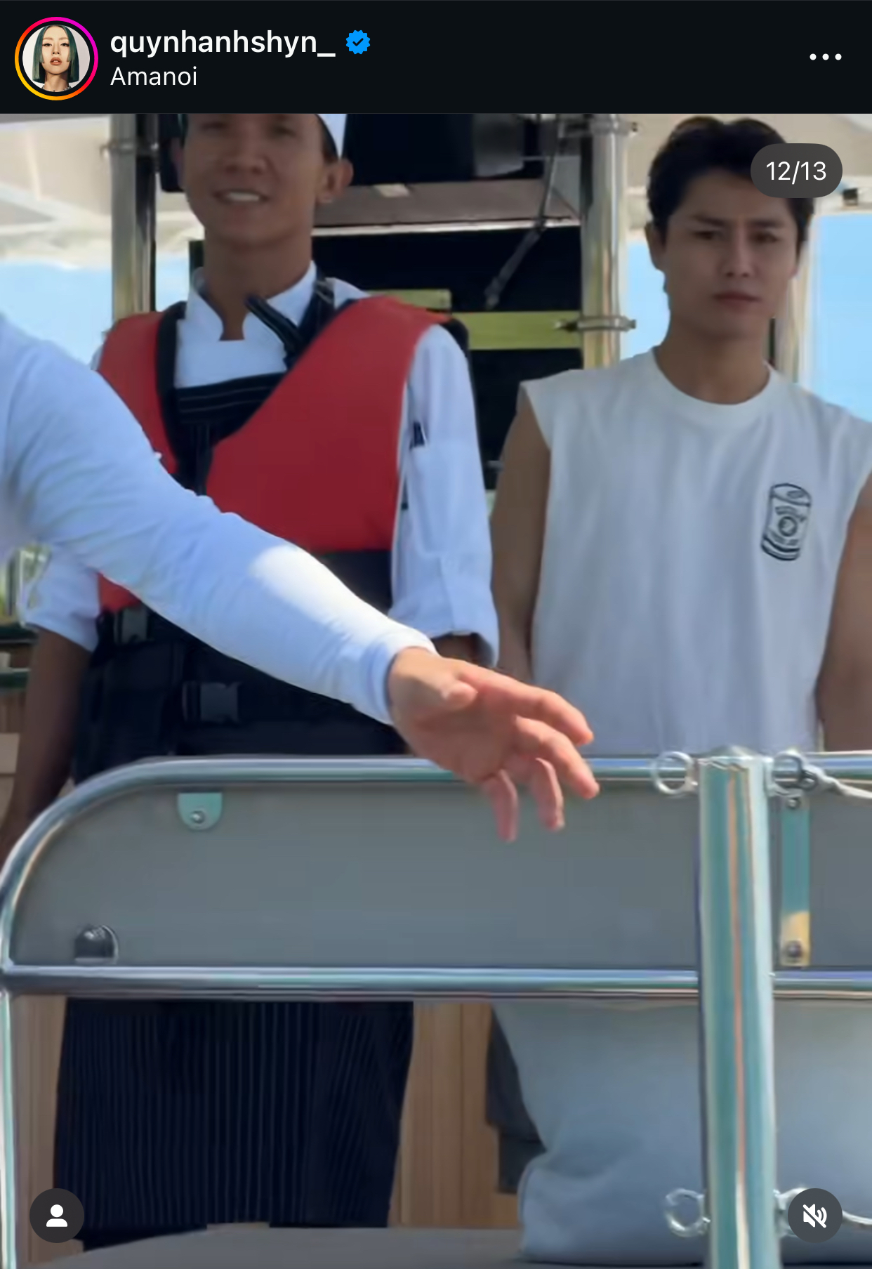 Dàn Em Xinh lần đầu diện bikini đọ body Dàn Em Xinh lần đầu diện bikini đọ body