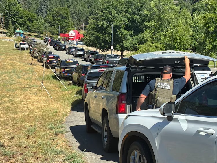 Mỹ: Xả súng vào lính cứu hỏa đi dập cháy rừng, bắn chết ít nhất 2 người- Ảnh 2.