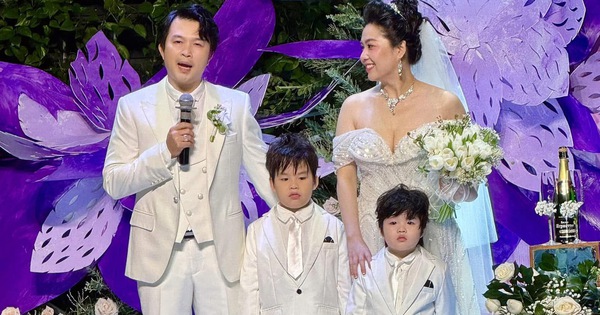 Cặp đôi Vbiz có màn cầu hôn "chốt sổ" 2024: Dàn sao chứng kiến, chú rể nói 1 câu gây ngỡ ngàng! 29 Cặp đôi Vbiz có màn cầu hôn "chốt sổ" 2024: Dàn sao chứng kiến, chú rể nói 1 câu gây ngỡ ngàng! img84211 1735744264013 1735744264190634932801 658 0 1462 1536 crop 17357444376731108817928jpg