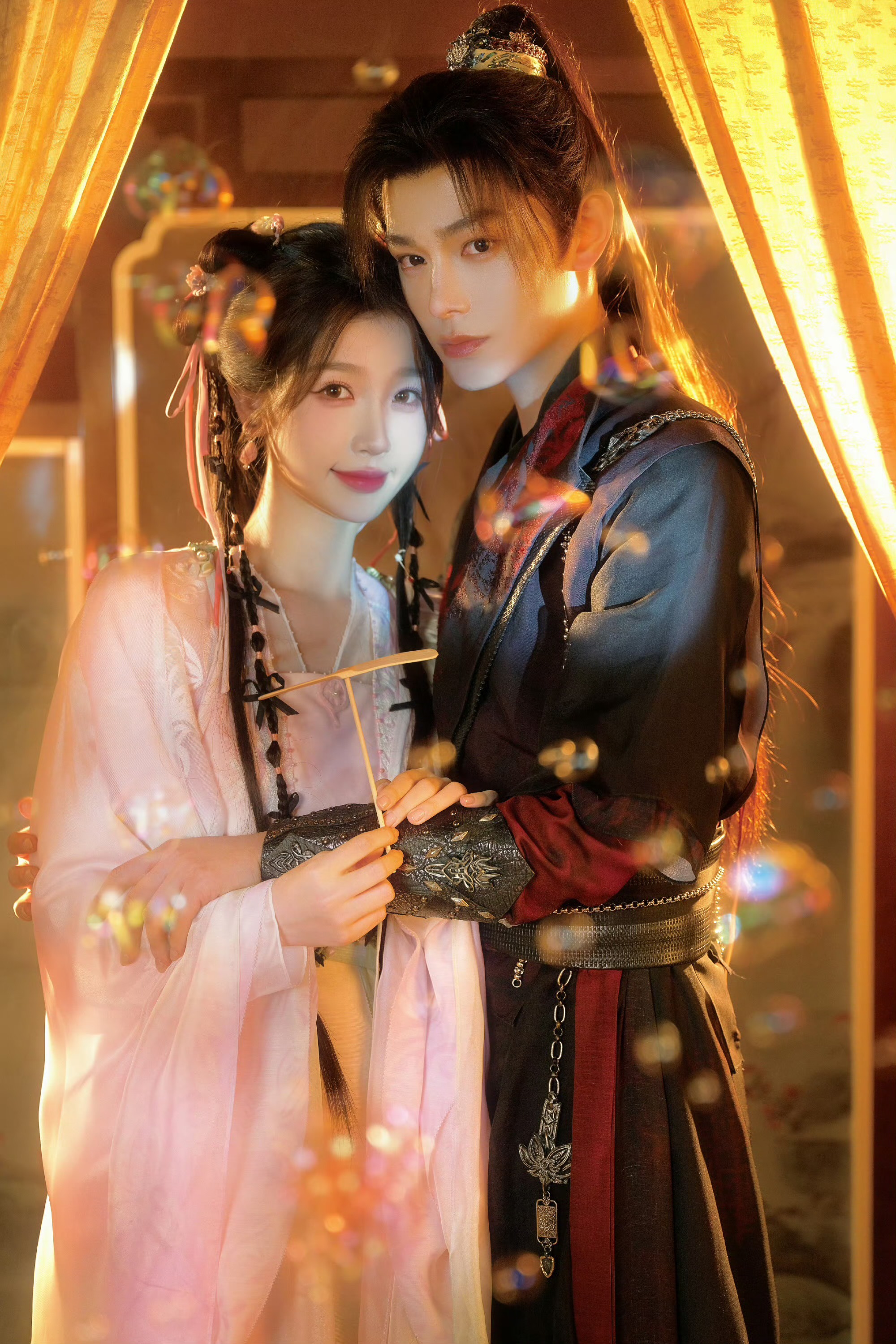 Căng nhất lúc này: Đinh Vũ Hề bị nghi có phát ngôn móc mỉa Ngu Thư Hân, fan 2 nhà lao vào Căng nhất lúc này: Đinh Vũ Hề bị nghi có phát ngôn móc mỉa Ngu Thư Hân, fan 2 nhà lao vào