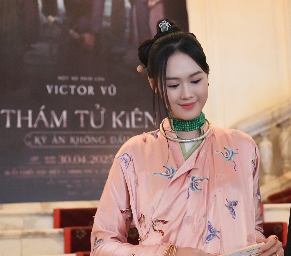 Được yêu cầu so sánh Trấn Thành và Victor Vũ, bà xã Anh Đức trả lời cực khéo mát lòng cả đôi bên- Ảnh 4.