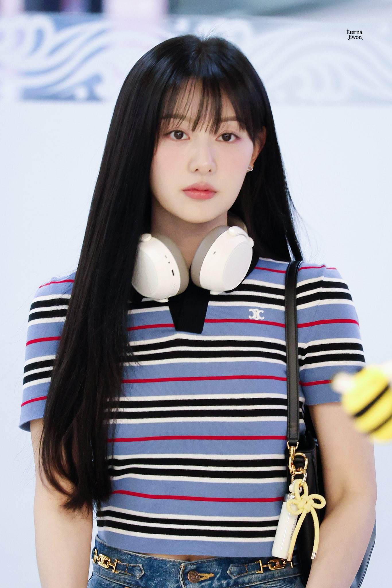 Dụi mắt 1000 lần vẫn không nhận ra Kim Ji Won- Ảnh 2.