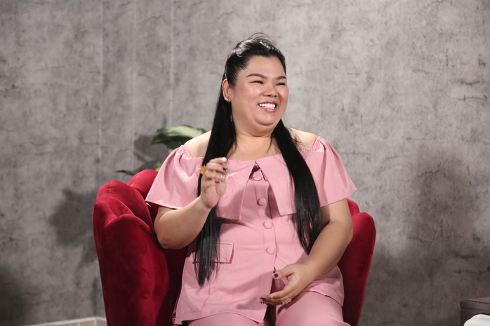 Hôn nhân sao nữ Vbiz hơn chồng 60kg: Sống mỗi người một nơi, ở chung lâu nhất 1 tháng- Ảnh 5. Hôn nhân sao nữ Vbiz hơn chồng 60kg: Sống mỗi người một nơi, ở chung lâu nhất 1 tháng- Ảnh 5.