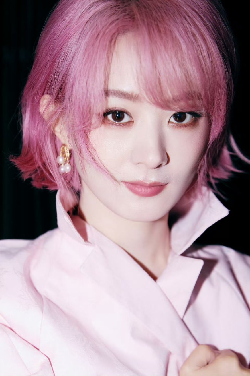 10 mỹ nhân đẹp nhất châu Á 2025: Triệu Lệ Dĩnh xếp thứ 2, nhìn hạng 1 mà hoang mang