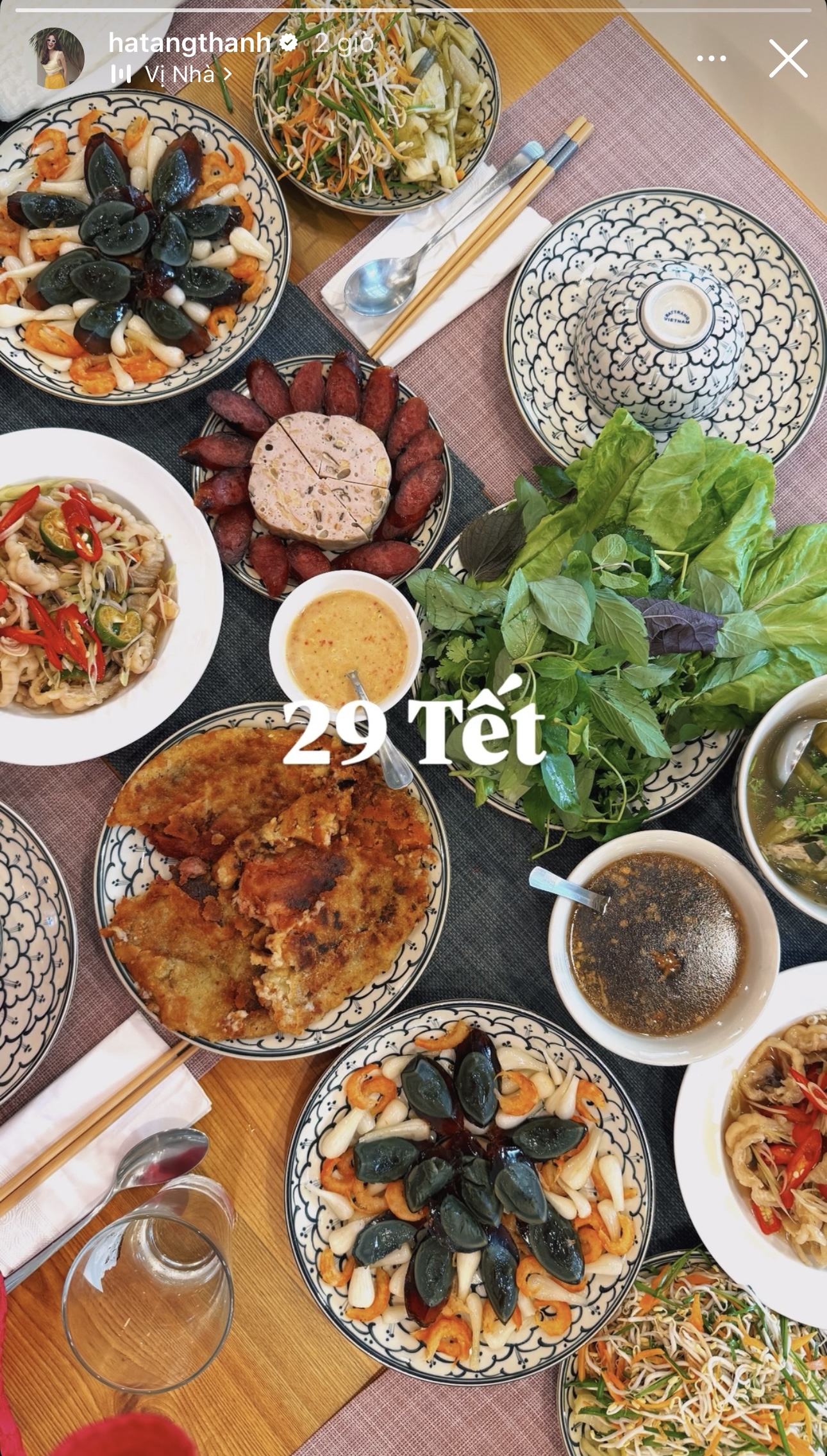 Tăng Thanh Hà, Đặng Thu Thảo cùng dàn sao Vbiz khoe mâm cơm Tất niên trước thềm năm mới Ất Tỵ- Ảnh 1. Tăng Thanh Hà, Đặng Thu Thảo cùng dàn sao Vbiz khoe mâm cơm Tất niên trước thềm năm mới Ất Tỵ- Ảnh 1.