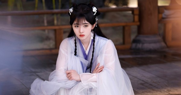 Nhìn mỹ nhân này mặc bạch y mà tưởng tiên nữ giáng trần: Gương mặt được ông trời phác họa, người đâu mà đẹp dữ thần 27 Nhìn mỹ nhân này mặc bạch y mà tưởng tiên nữ giáng trần: Gương mặt được ông trời phác họa, người đâu mà đẹp dữ thần img9523 1755869522518295154293 0 0 626 1194 crop 17558695319281569786703jpeg