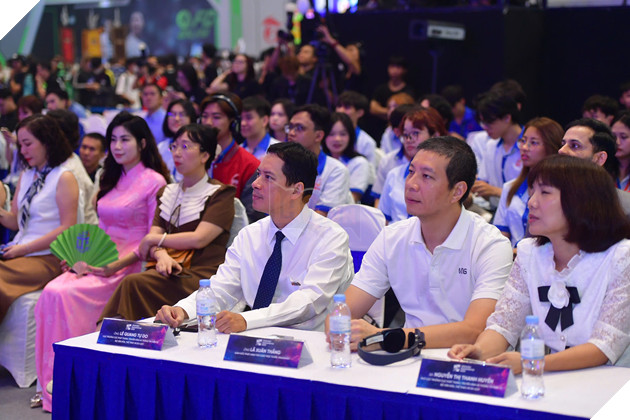 Vietnam GameVerse 2025: Dien Dan Game Viet Nam Huong Den Cac Hoat Dong Hop Tac Quoc Te 9 Đại diện các cơ quan chức năng tham gia Tọa đàm