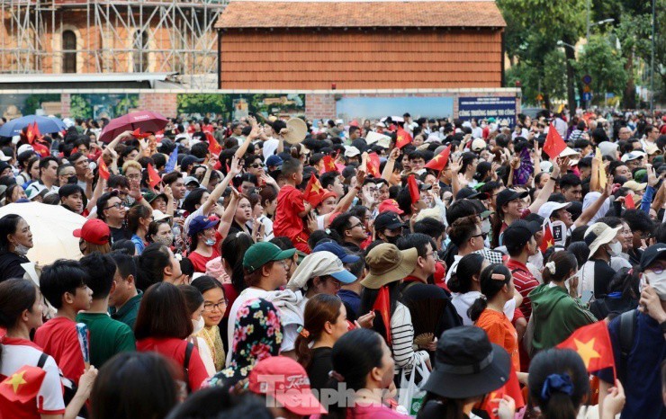 'Concert quốc gia' là gì mà bùng nổ mạng xã hội đến vậy - 3