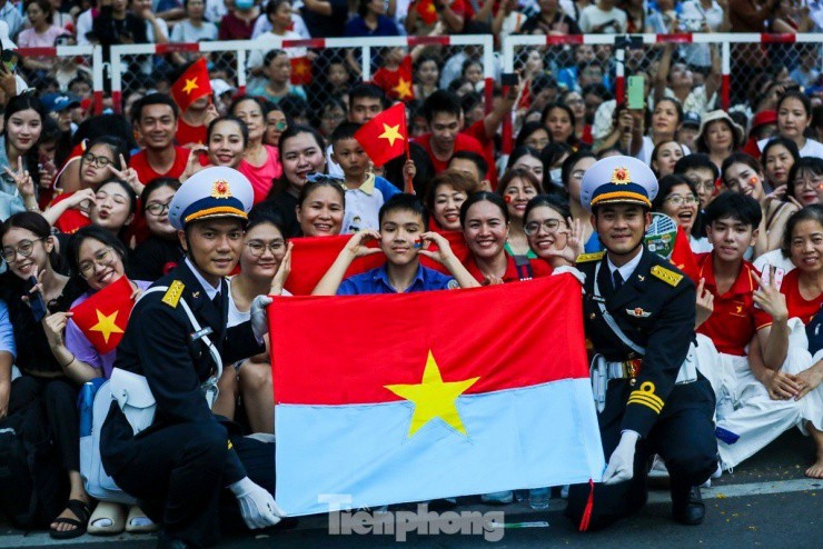 'Concert quốc gia' là gì mà bùng nổ mạng xã hội đến vậy - 4