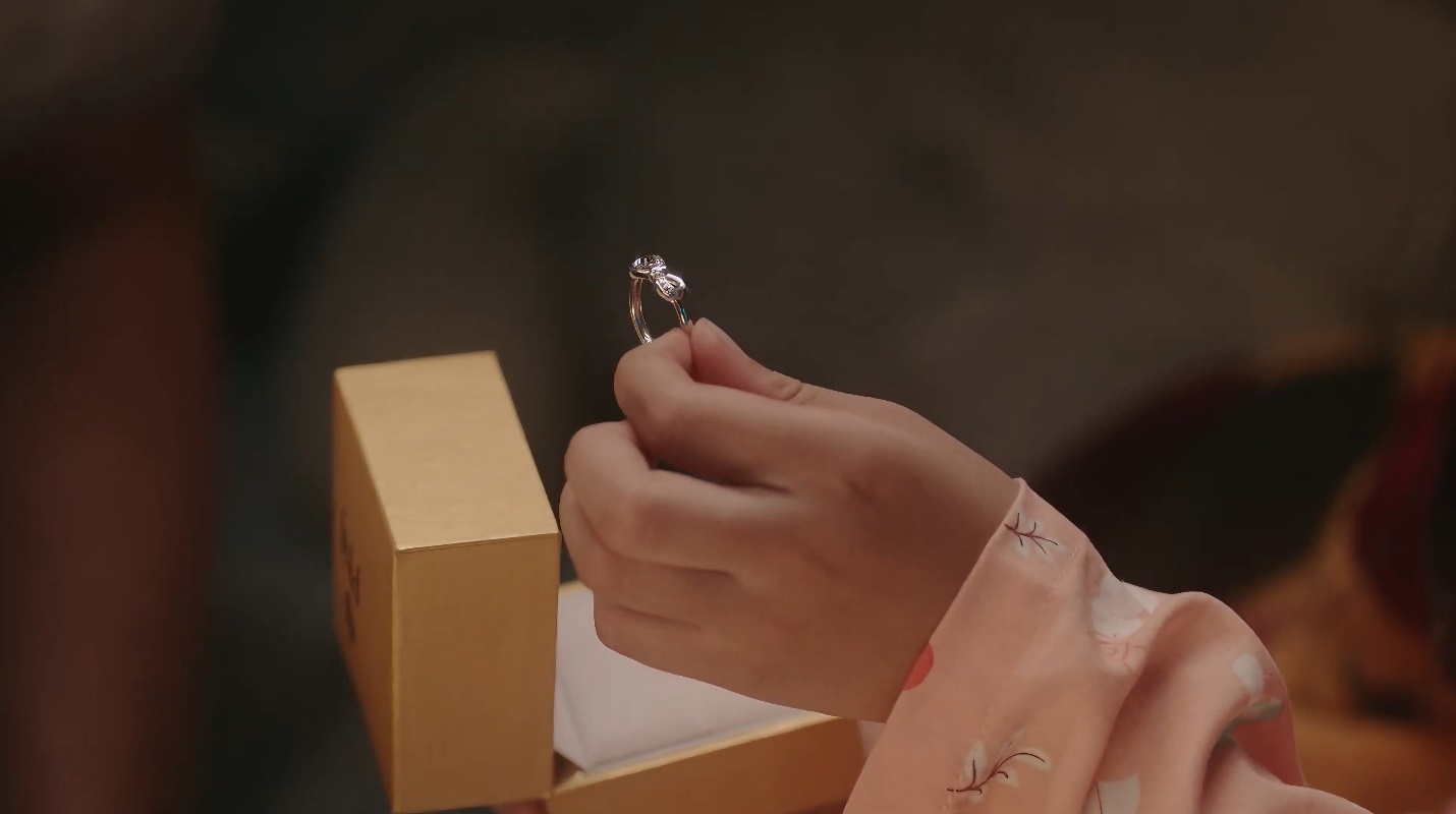 Vũ Cát Tường cùng PNJ kể câu chuyện tình thân đầy cảm xúc trong MV Bên Nhau Mình Là Nhà - 2