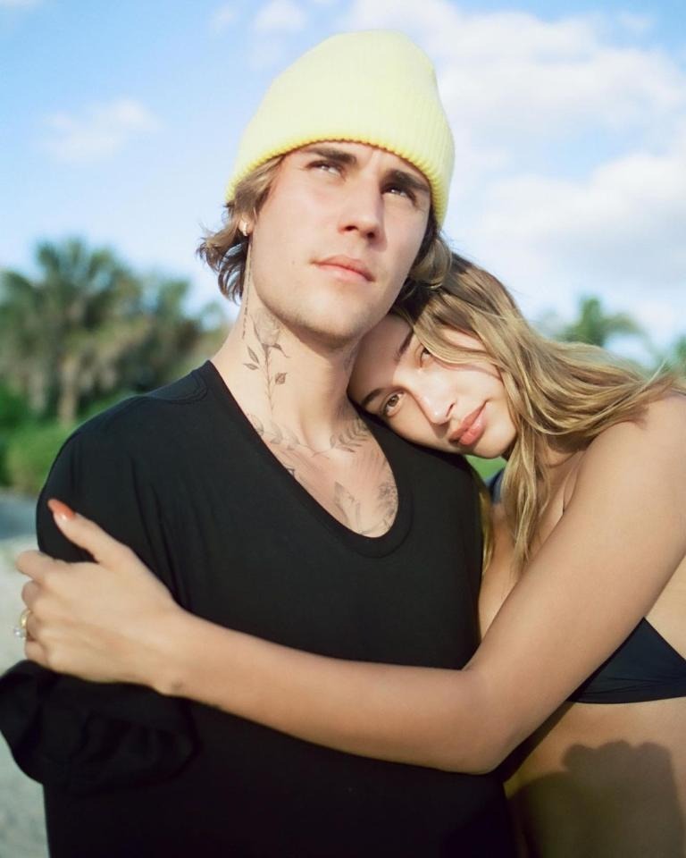 Justin Bieber làm sao nữa vậy: Ra đường mặc mỗi đồ lót, đến giày dép cũng chẳng xỏ!- Ảnh 9.