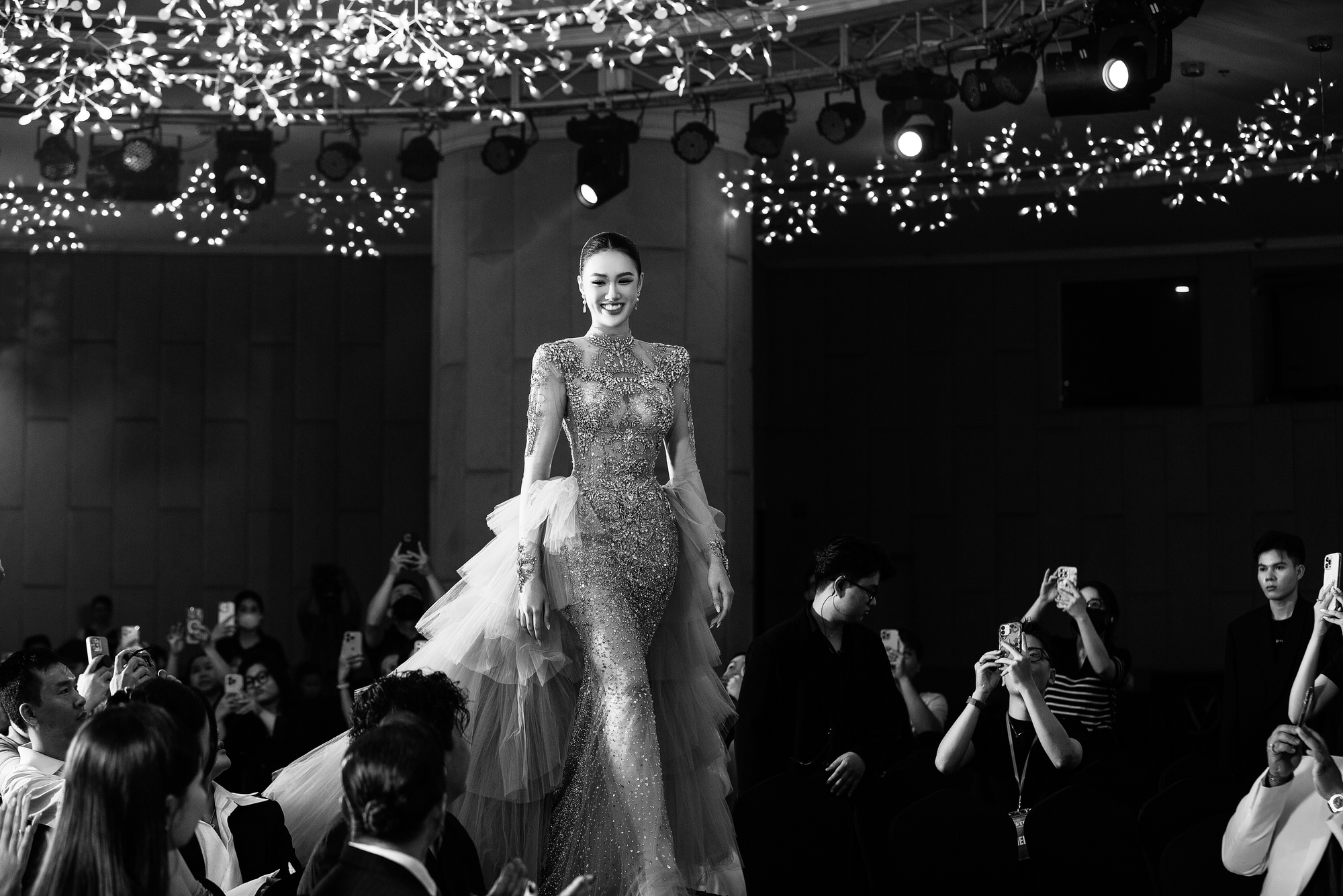 Trịnh Mỹ Anh sẵn sàng chinh phục vương miện Hoa hậu Trái Đất 2025- Ảnh 1.