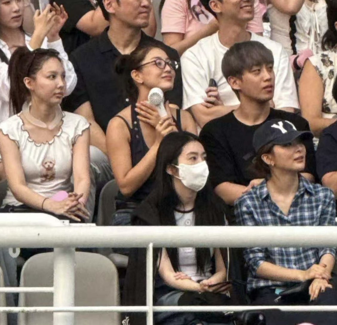 irene-suelgo-1751972322419-17519723233771811104983 "Bắt gọn" Irene (Red Velvet) ngang nhiên phạm quy trong concert BLACKPINK irene suelgo 1751972322419 17519723233771811104983