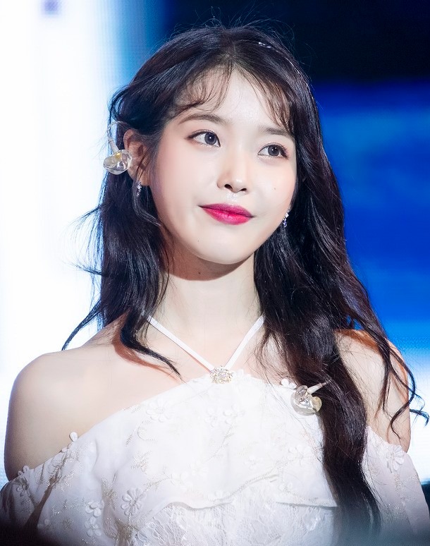 iu-2i-1739983955239-1739983955377754433375 "Em gái quốc dân" đang bị khán giả quay lưng hàng loạt? iu 2i 1739983955239 1739983955377754433375