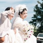 Đám cưới đang viral toàn cõi mạng: Cô dâu mặc váy cực sến vẫn xinh, chú rể đẹp trai điên đảo iu8 17431500364821135934132 215 179 747 1195 crop 17431500528881151709576jpg