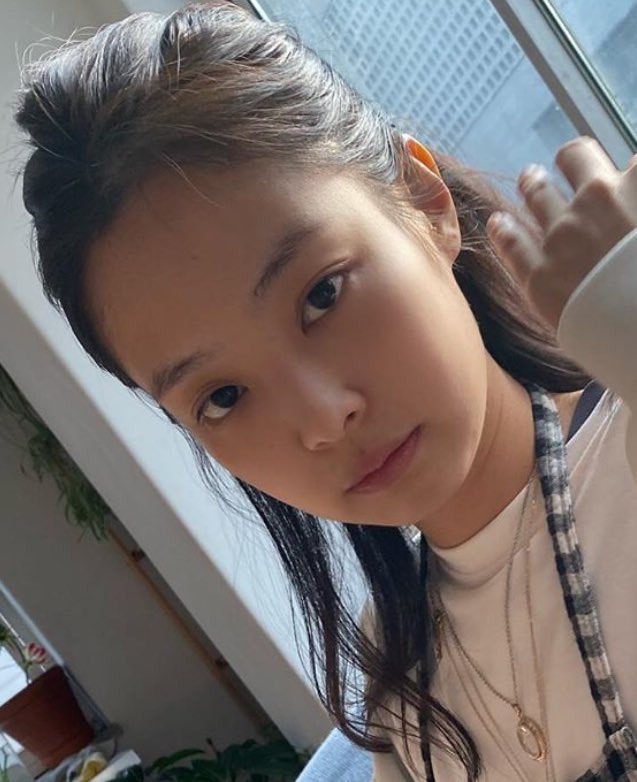 Ảnh mặt mộc gây sốc của BLACKPINK: Jisoo lão hóa, Lisa và Rosé kém sắc khó tin, Jennie thì sao?- Ảnh 11.