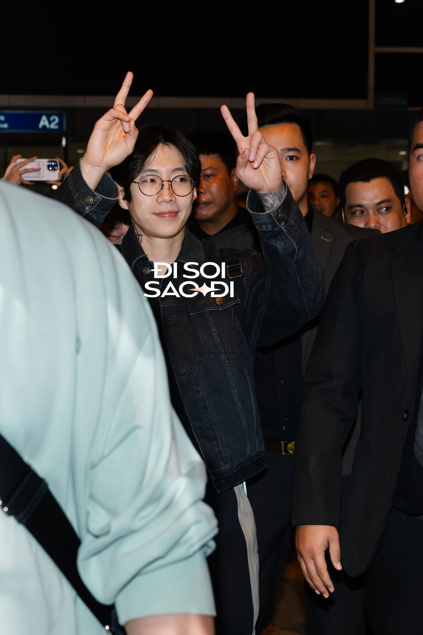 Dàn sao WATERBOMB ngày 2 đổ bộ Tân Sơn Nhất: Hwasa - EXID sexy Dàn sao WATERBOMB ngày 2 đổ bộ Tân Sơn Nhất: Hwasa - EXID sexy