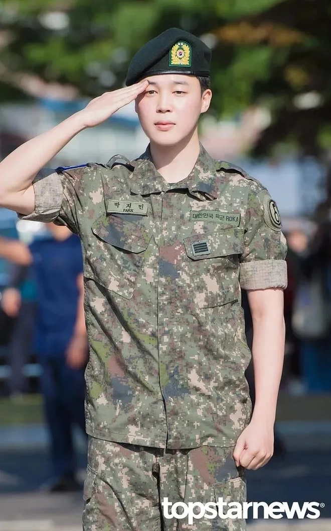 Mạng xã hội chia rẽ vì Jimin và Jungkook (BTS) đến Đà Nẵng- Ảnh 2. Mạng xã hội chia rẽ vì Jimin và Jungkook (BTS) đến Đà Nẵng- Ảnh 2.